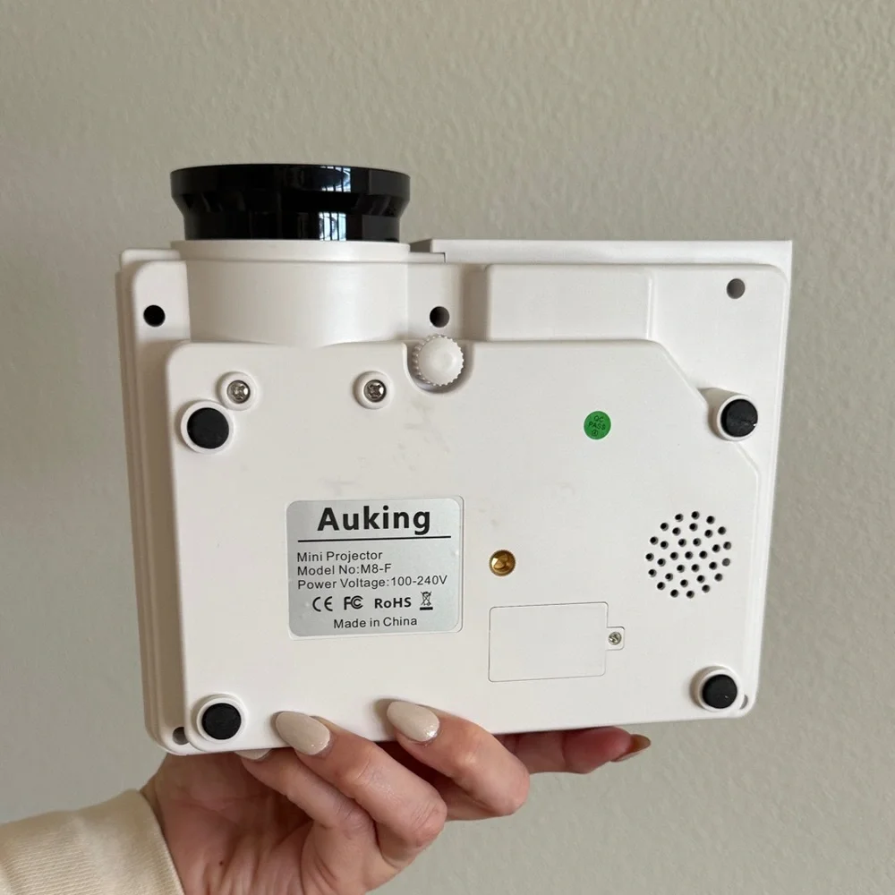 Auking White Projector with Remote - Picture 7 of 11